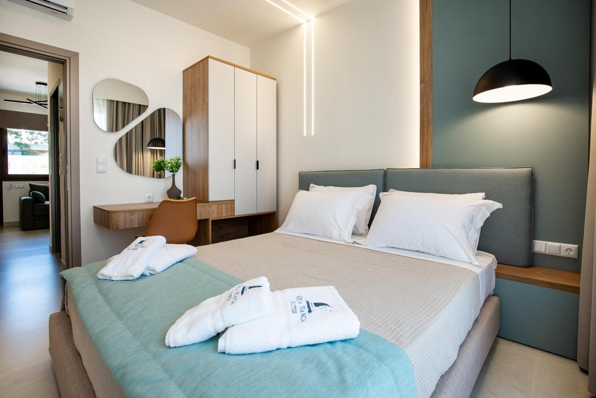 Vela Bianca Suites Limenaria  Exterior photo